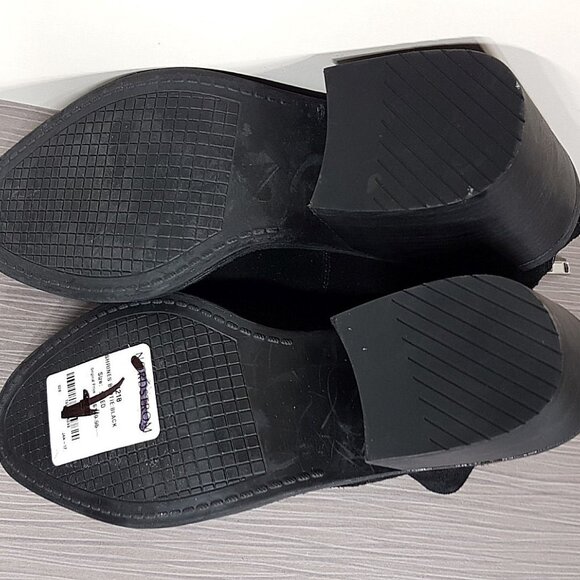 Steve Madden Shrines Bootie, Black Suede, Womens Size 9.5 M - Picture 9 of 9